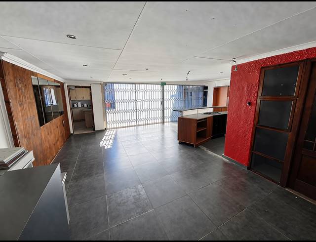 6 BEDROOM HOUSE FOR SALE IN VANDERBIJLPARK CW 1
